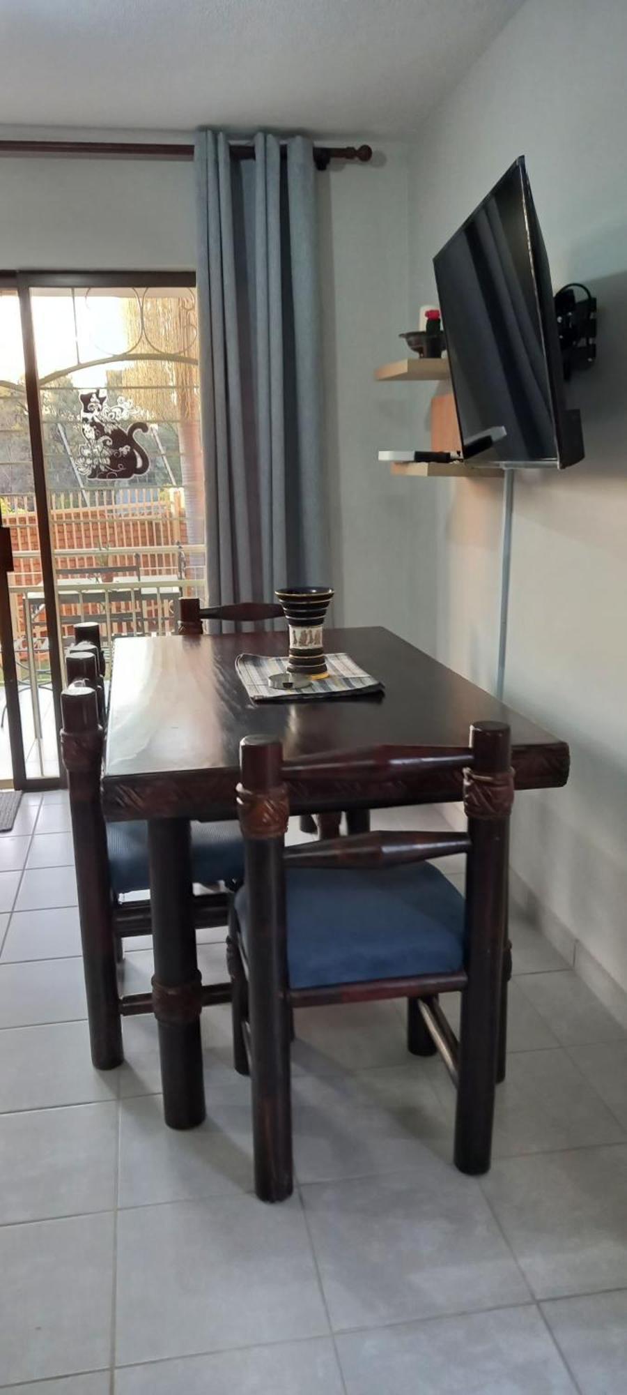 Appartement Faerie Glen, No Loadshedding, Short Or Long Stays, Fast Wi-fi