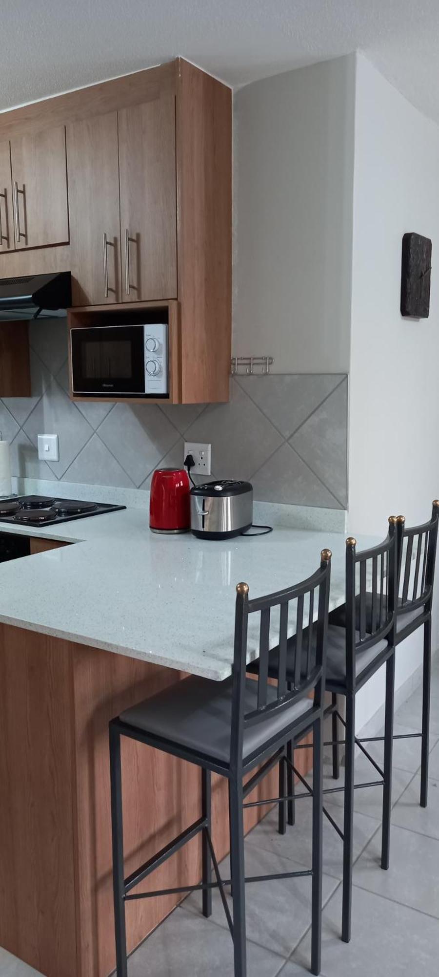 Faerie Glen, No Loadshedding, Short Or Long Stays, Fast Wi-fi * Pretoria-Noord