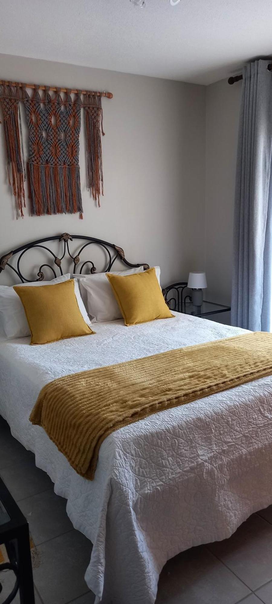 Appartement Faerie Glen, No Loadshedding, Short Or Long Stays, Fast Wi-fi Pretoria-Noord